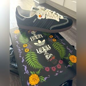 NEW IN BOX Dia de Los Muertos Sambas